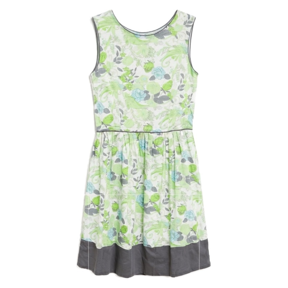 Nick and Mo Cotton Floral Dress V Back with Buttons Gathered Waist Band at Hem